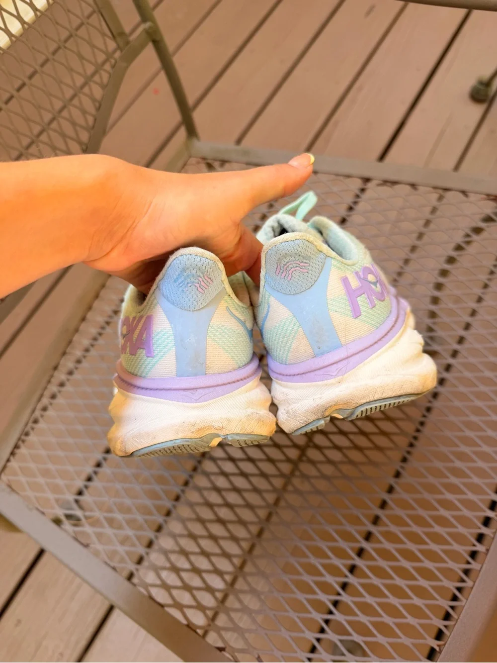 Hoka Women's Clifton 9 light blue Sneakers with Lavender Midsole